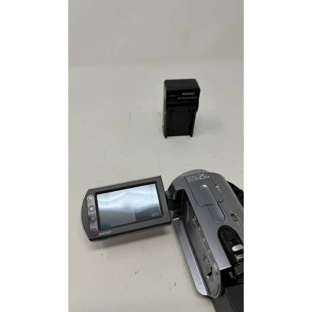 Sony DCR-SR62 Standard Definition Camcorder (Silver) 30GB HDD, Nightshot Mode